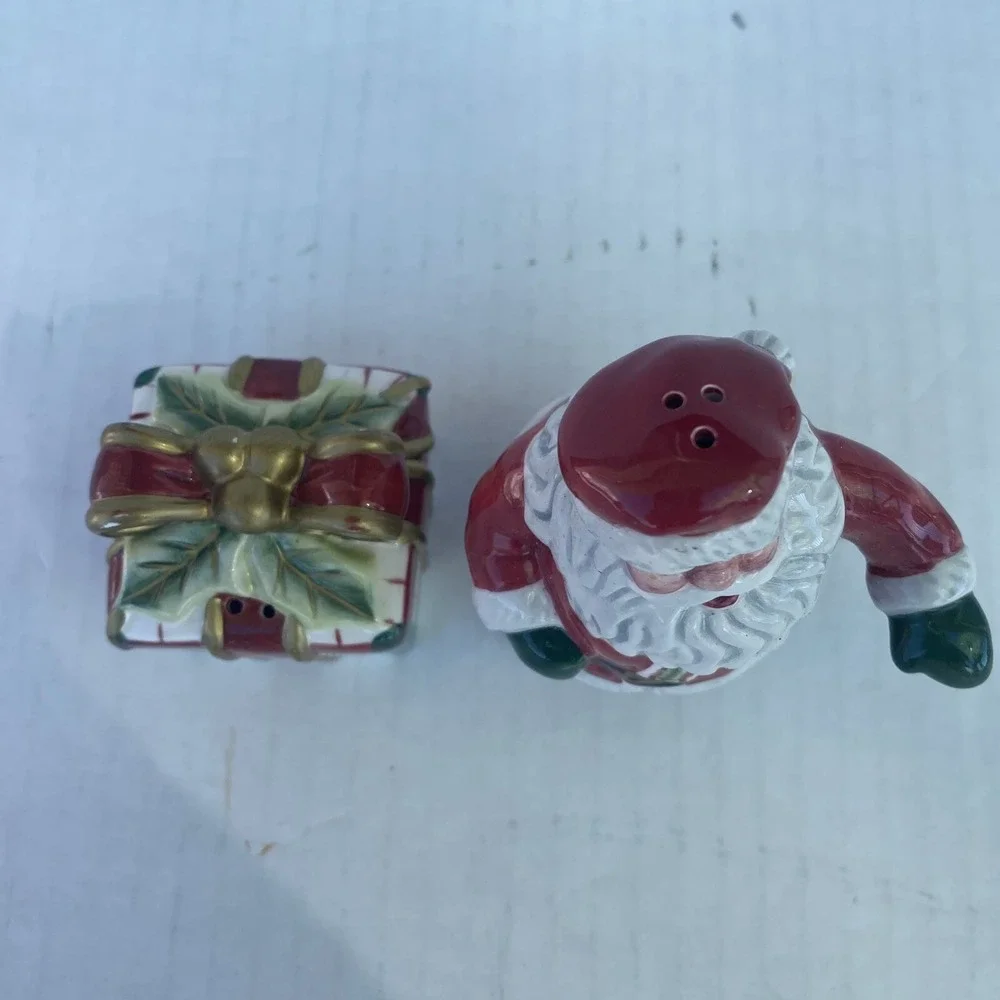 Vtg Fitz and Floyd Salt Pepper Shakers Christmas Ceramic Santa